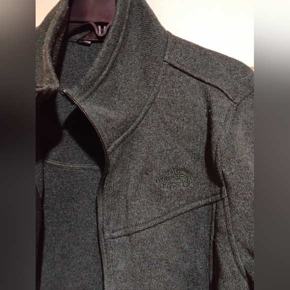 The North Face Size Large Women's Deep Green Utility Jacket - Picture 7 of 11